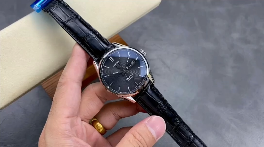 Tag Heuer Carrera Calibre 5 Steel & Leather WAR201A.FC6266